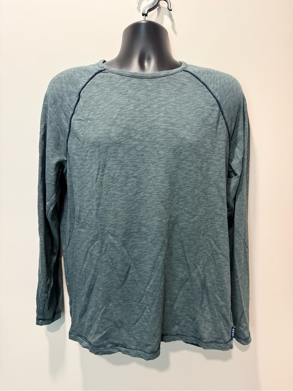 Men's Long Sleeve Crewneck Shirt in Heather Teal